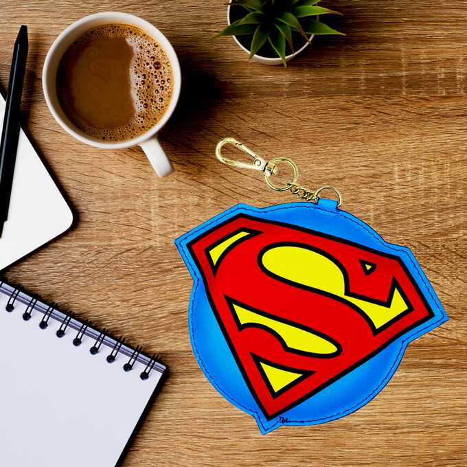 powerbank-DC-Comics-Superman-8.jpg