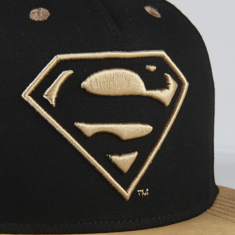 czapka-snapback-Superman-DC-Comics-3.jpg
