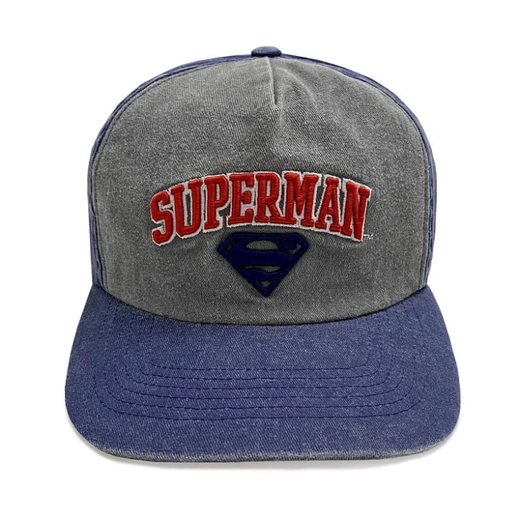 bejsbolówka-Superman-czapka-DCComics-1s.jpg