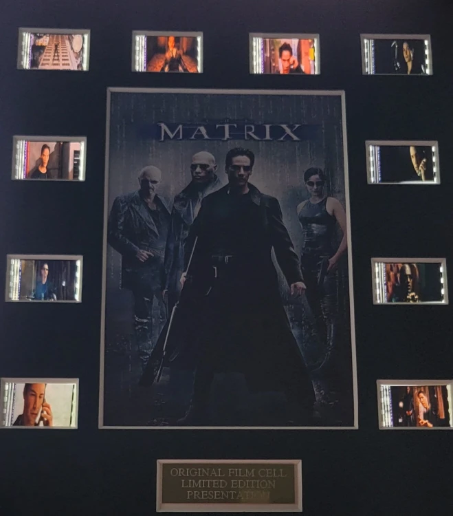 ramka-z-kliszami-filmowymi-Matrix-1.jpg