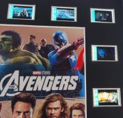 ramka-z-kliszami-filmowymi-Marvel-Avengers-2.jpg