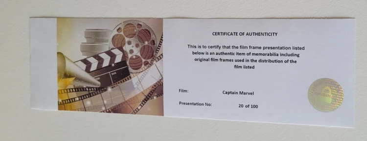 ramka-z-kliszami-filmowymi-Captain-Marvel-3.jpg