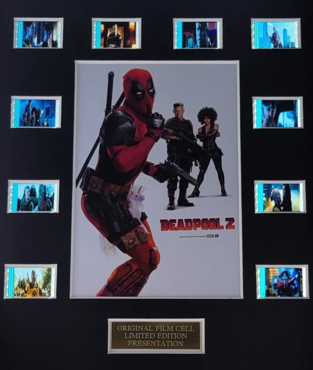 ramka-z-kliszami-filmowymi-Deadpool-2-Marvel-1.jpg